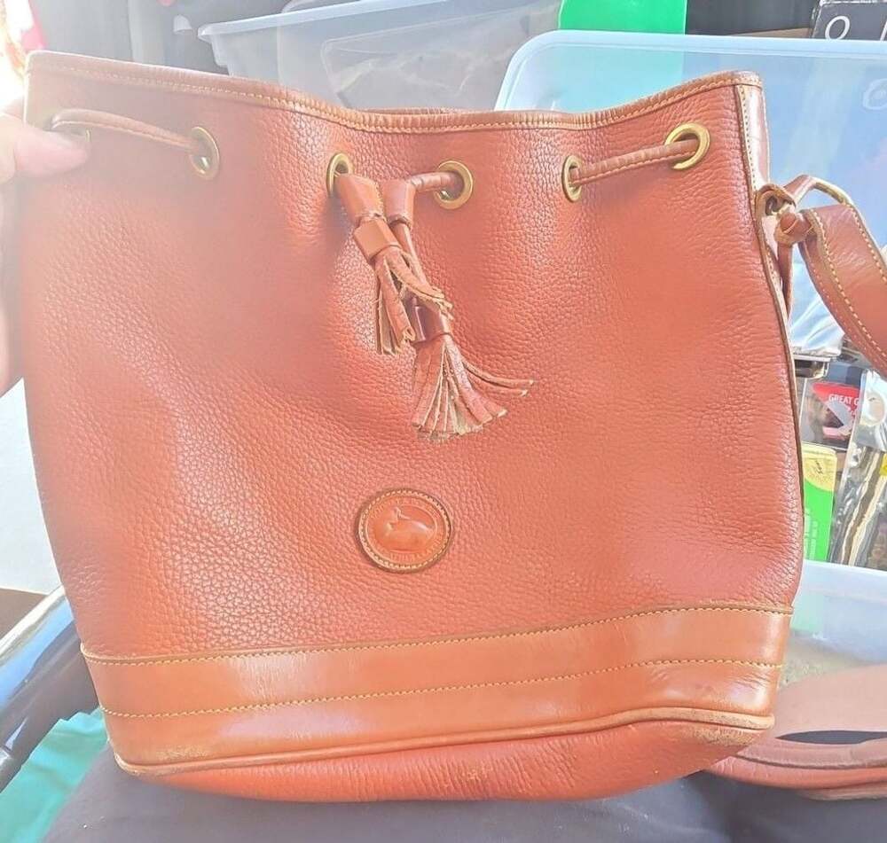 Dooney & Bourke Bucket Bag Tan Pebble Grain Leather Drawstring Crossbody